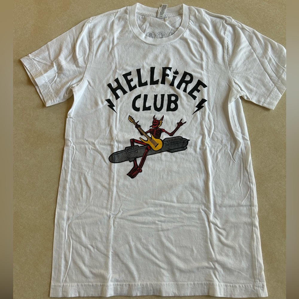 Nine Line Apparel X Stranger Things Hellfire Club Tshirt S Unisex
